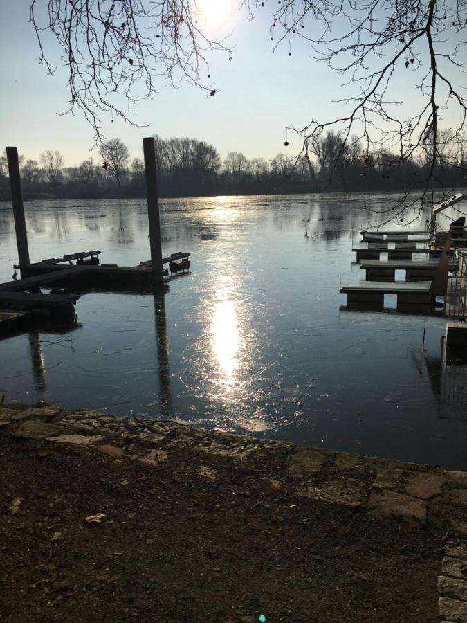 Schmuckkaestle Am Hafen Wiesbaden Exterior foto
